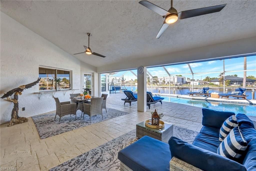 5211 Tamiami Ct, Cape Coral, FL 33904 Photo