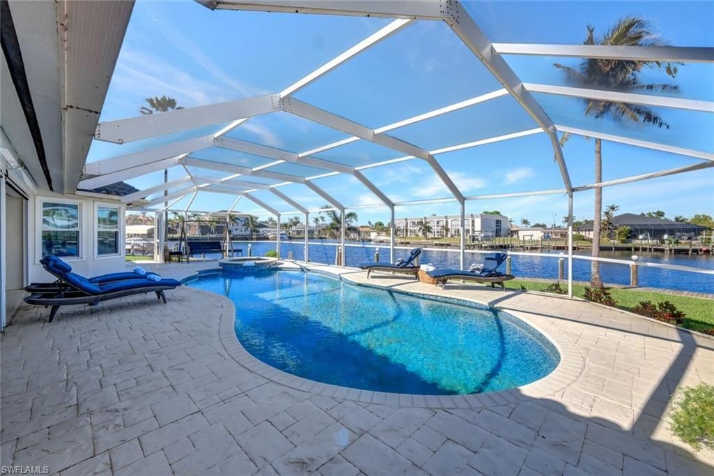 5211 Tamiami Ct, Cape Coral, FL 33904 Photo