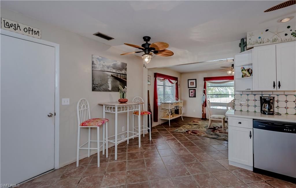 12101 Moon Shell Dr, Matlacha Isles, FL 33991 Photo