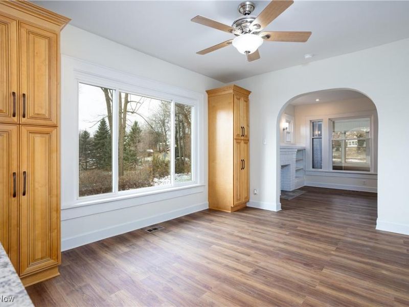 613 Wooster Road N, Barberton, OH 44203 Photo 11