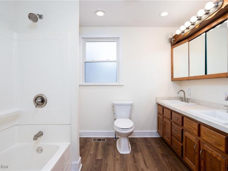 613 Wooster Road N, Barberton, OH 44203 Photo 23