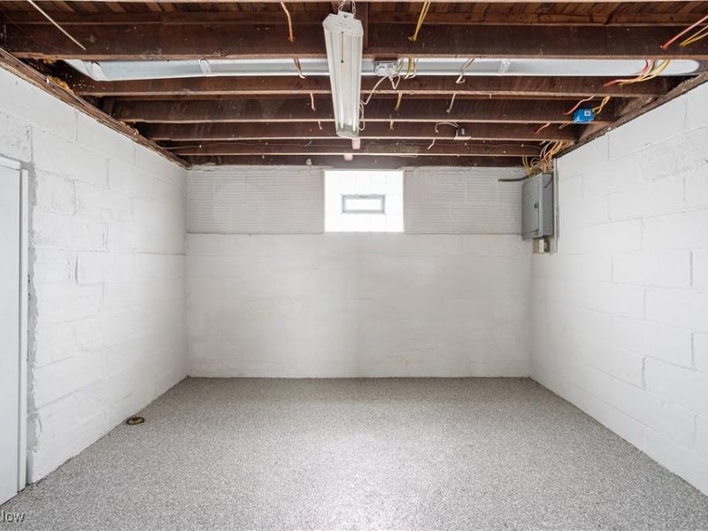 613 Wooster Road N, Barberton, OH 44203 Photo 31