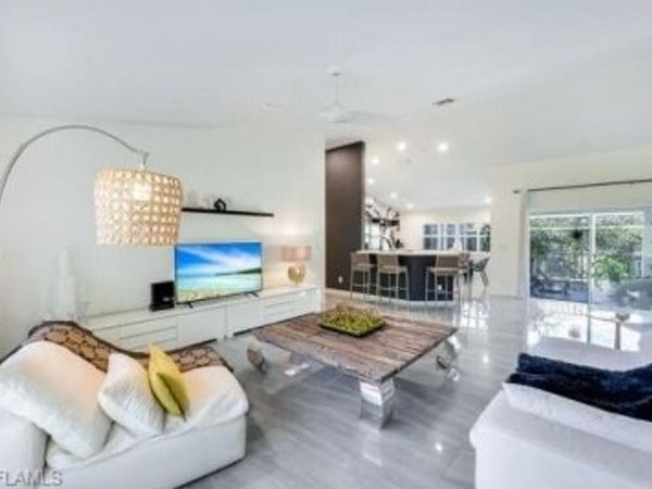 27196 Belle Rio DR, BONITA SPRINGS, FL 34135