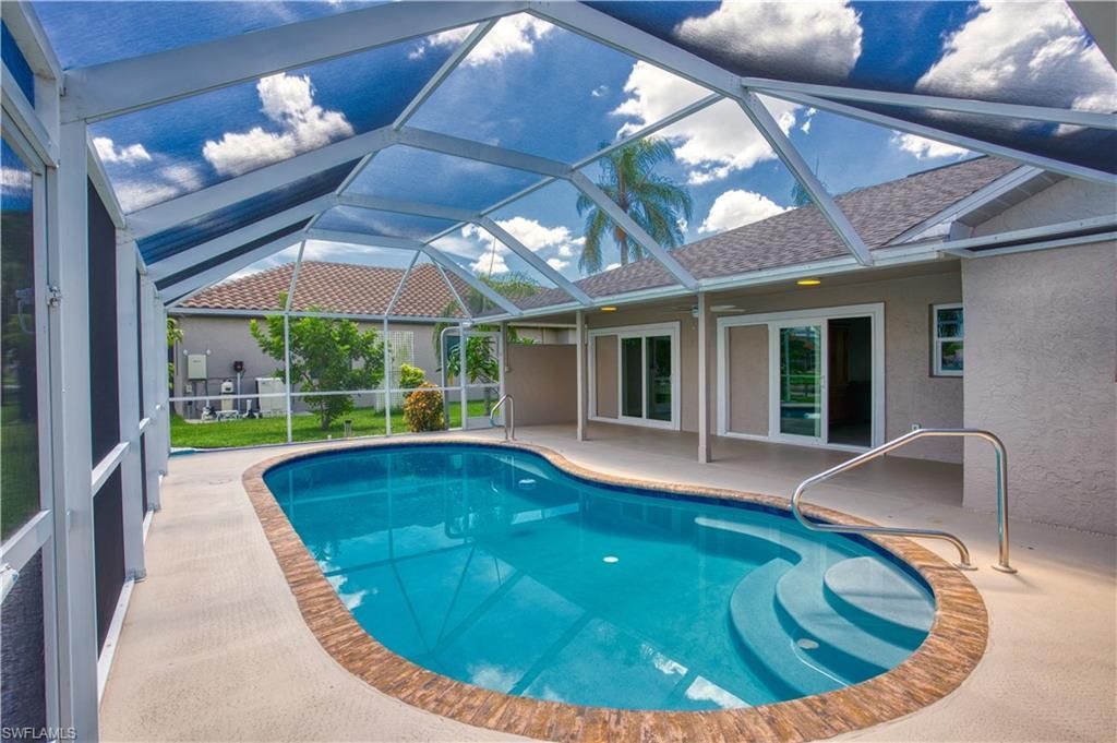 911 SW 3rd Ave, Cape Coral, FL 33991 Photo