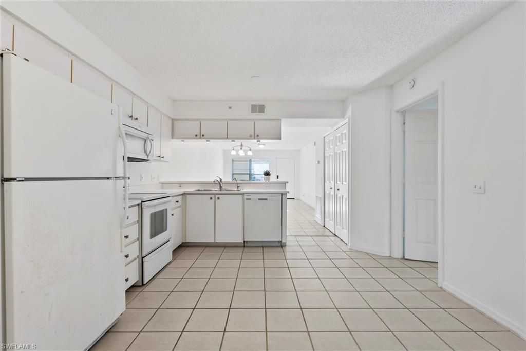 28710 Bermuda Bay Way, Unit 104, Bonita Springs, FL 34134 Photo