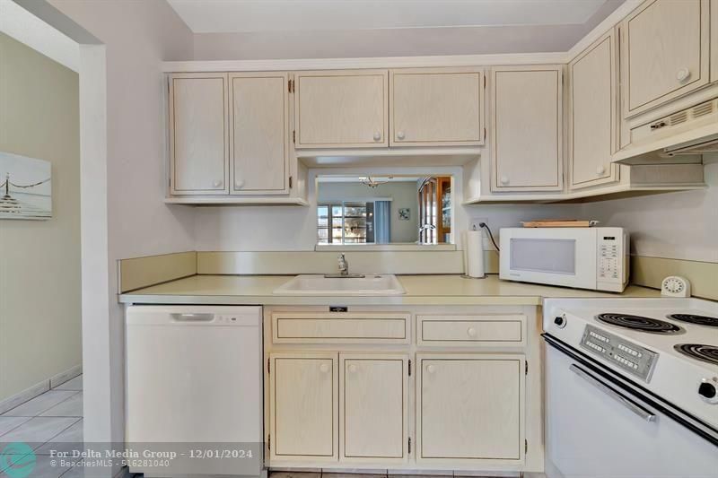 4431 NW 16th Street, Unit 303, Fort Lauderdale, FL 33313 Photo