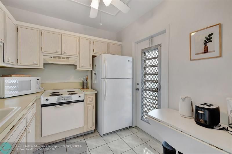 4431 NW 16th Street, Unit 303, Fort Lauderdale, FL 33313 Photo