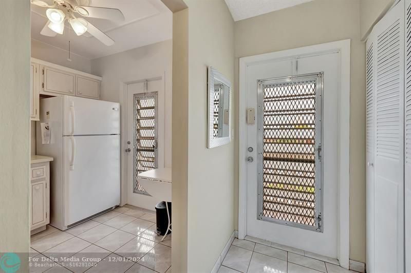 4431 NW 16th Street, Unit 303, Fort Lauderdale, FL 33313 Photo