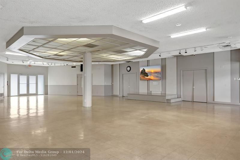 4431 NW 16th Street, Unit 303, Fort Lauderdale, FL 33313 Photo