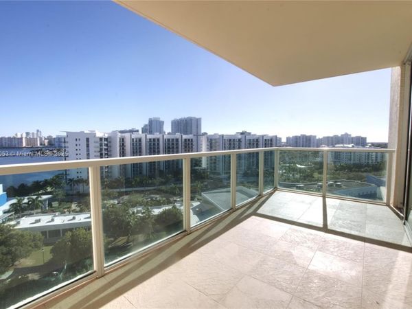 3330 NE 190th St, Unit 1316, Aventura, FL 33180
