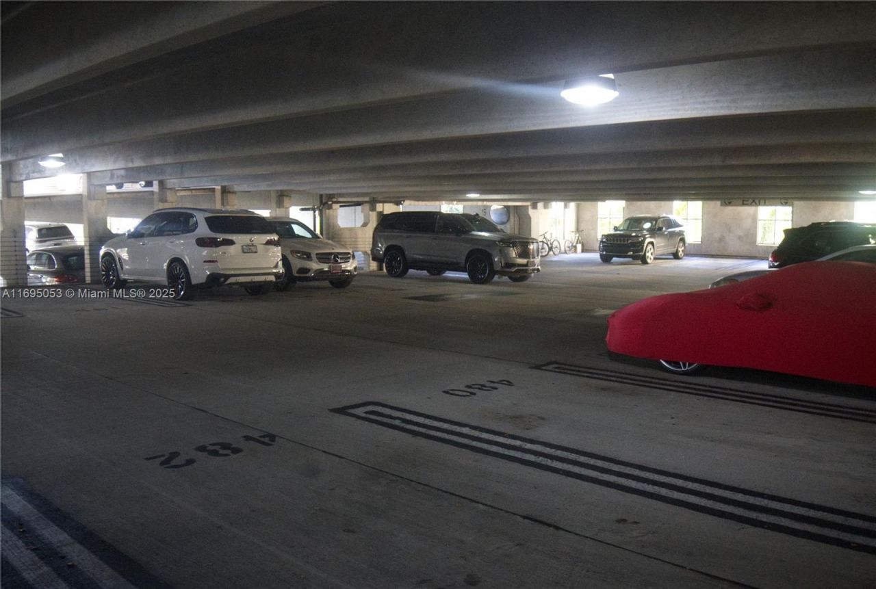 3330 NE 190th St, Unit 1316, Aventura, FL 33180 Photo