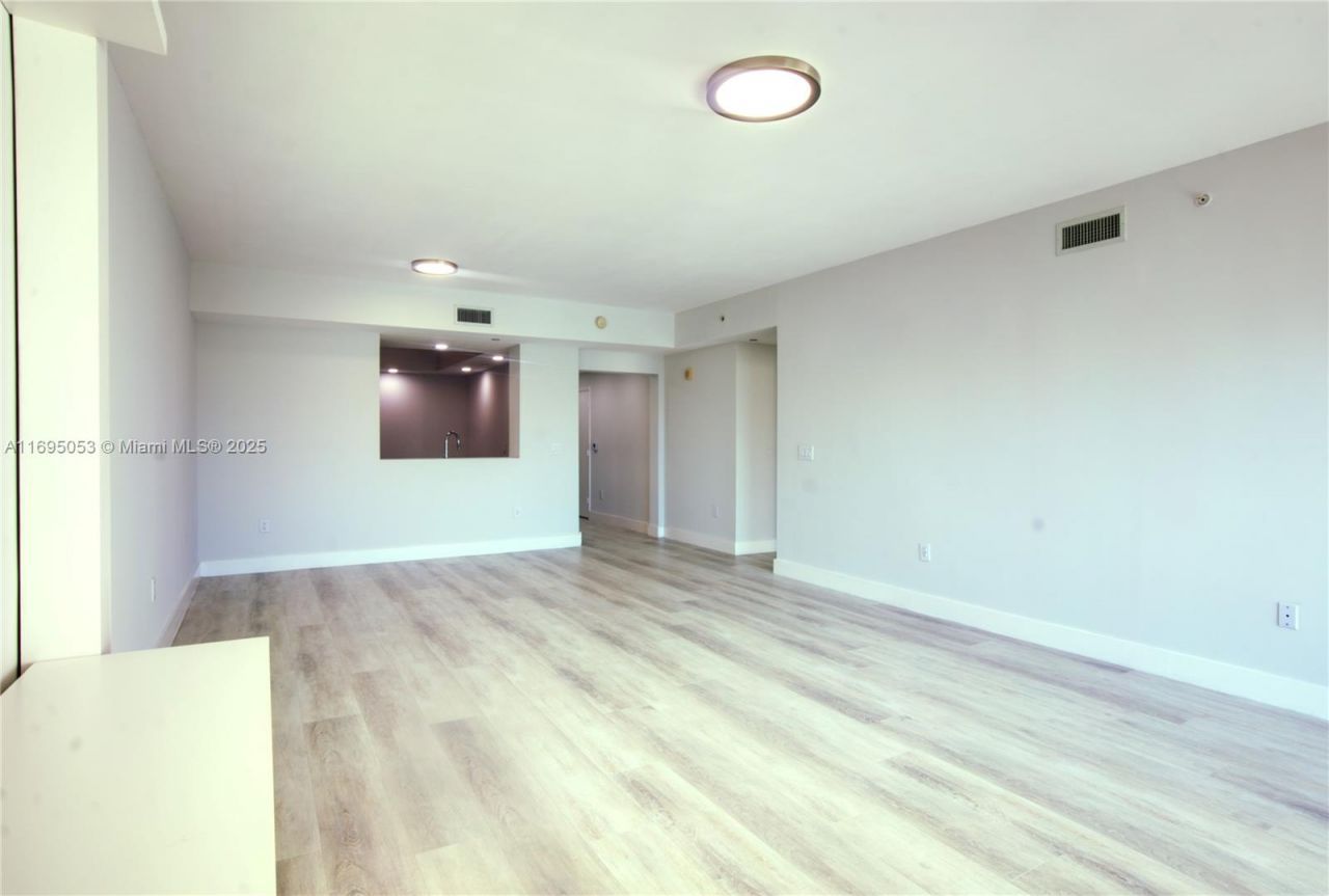 3330 NE 190th St, Unit 1316, Aventura, FL 33180 Photo