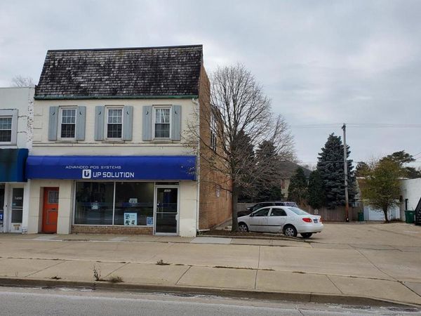 1652 Willow Road, Northfield, IL 60093