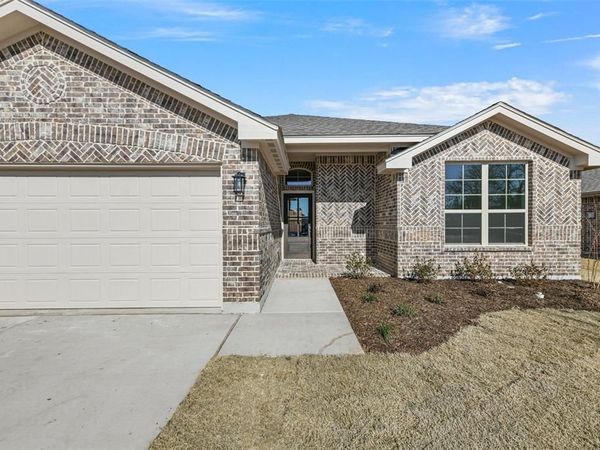 1102 Holly Street, Cleburne, TX 76033