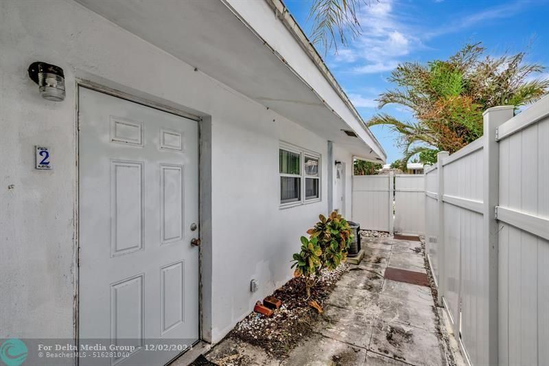 4548 N Ocean, Lauderdale by the Sea, FL 33313 Photo
