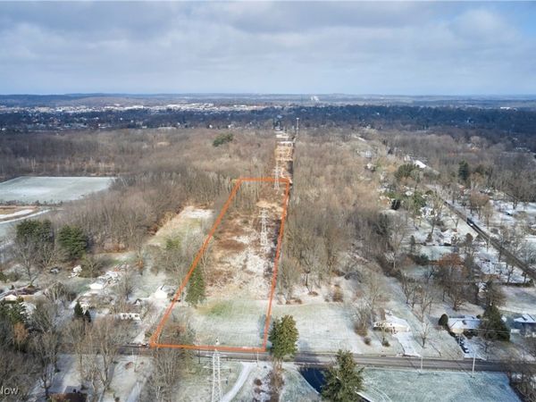 3241 Ridgewood Road, Fairlawn, OH 44333