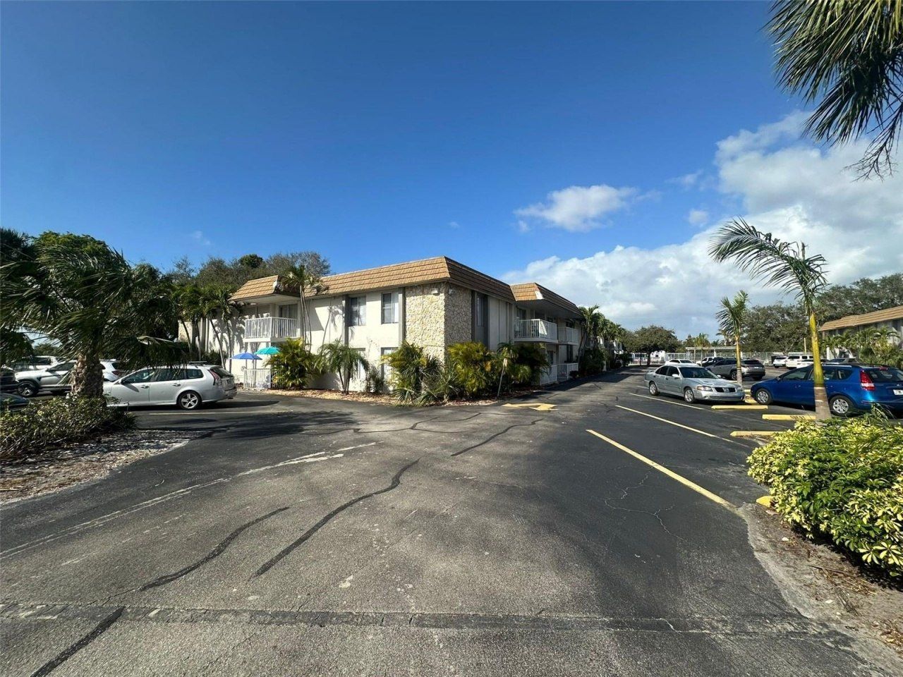 1830 Maravilla Avenue, Unit 413, Fort Myers, FL 33901 Photo
