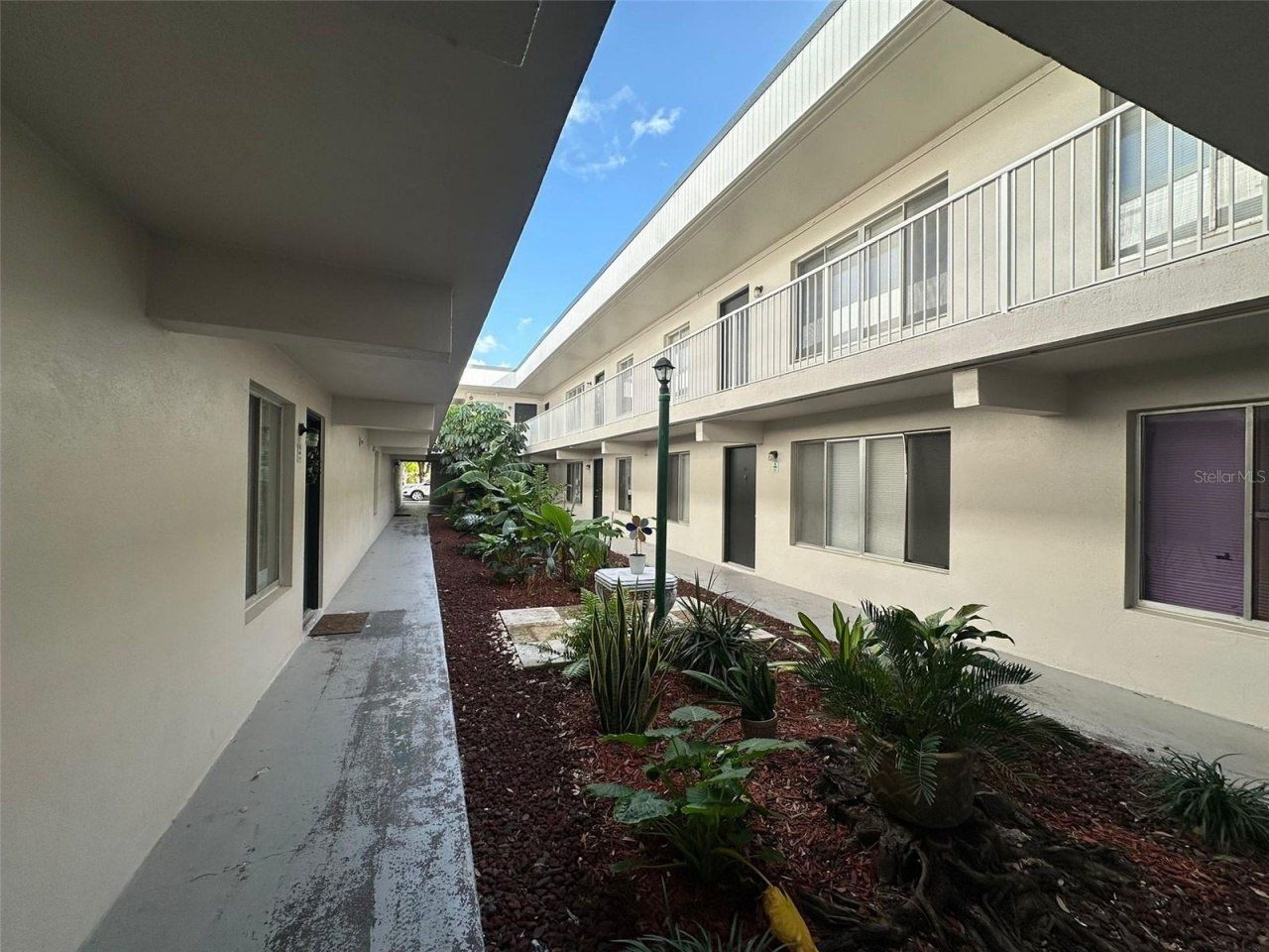 1830 Maravilla Avenue, Unit 413, Fort Myers, FL 33901 Photo