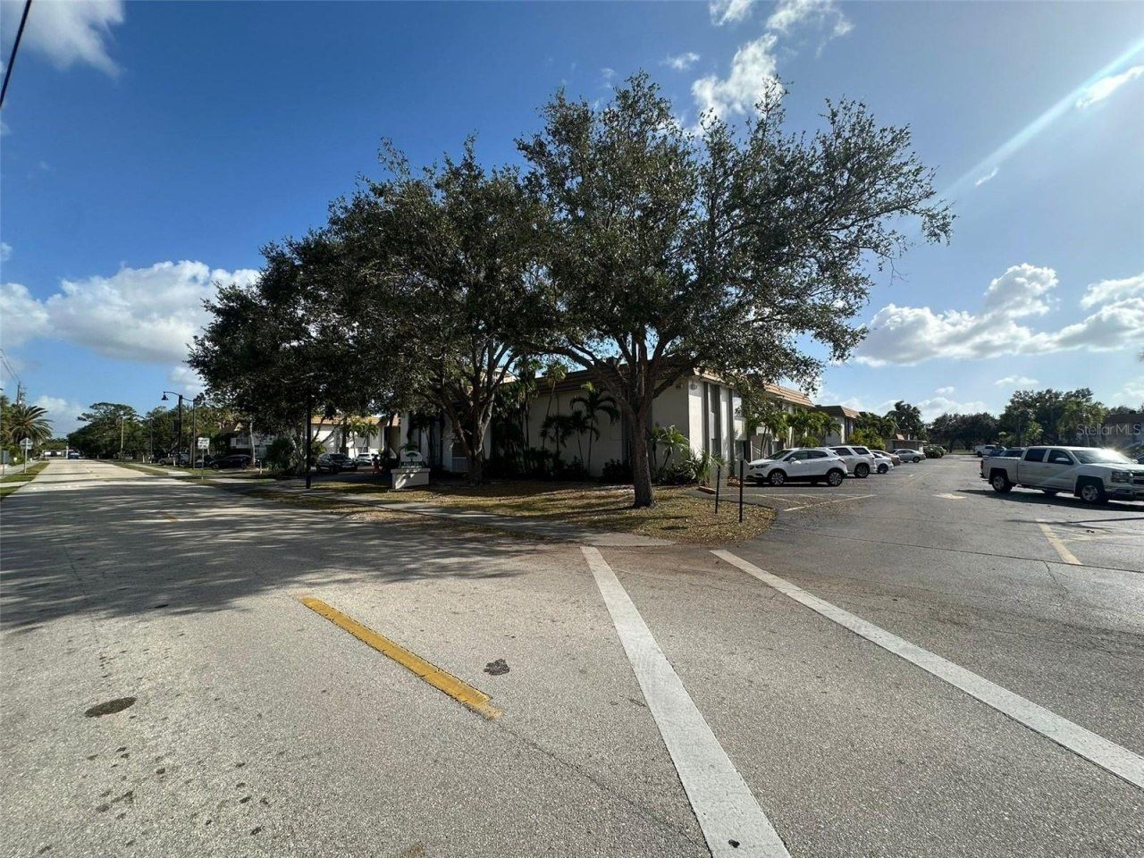 1830 Maravilla Avenue, Unit 413, Fort Myers, FL 33901 Photo