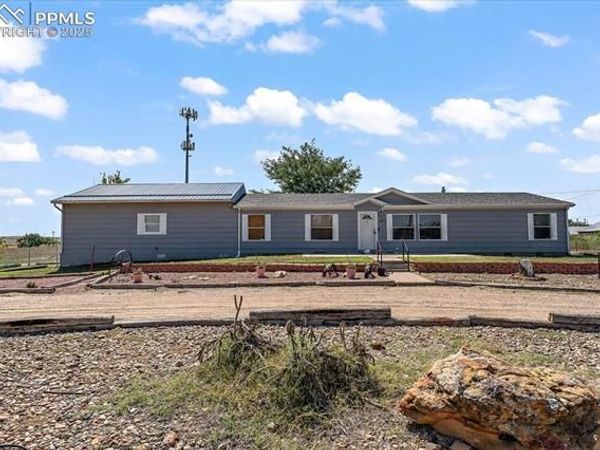 920 E 14th Street, La Junta, CO 81050