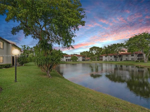 21364 Cypress Hammock Dr, Unit 1H, Boca Raton, FL 33428