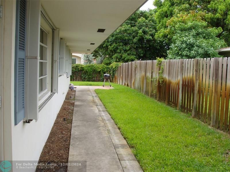 1215 NE 18th Avenue, Fort Lauderdale, FL 33304 Photo