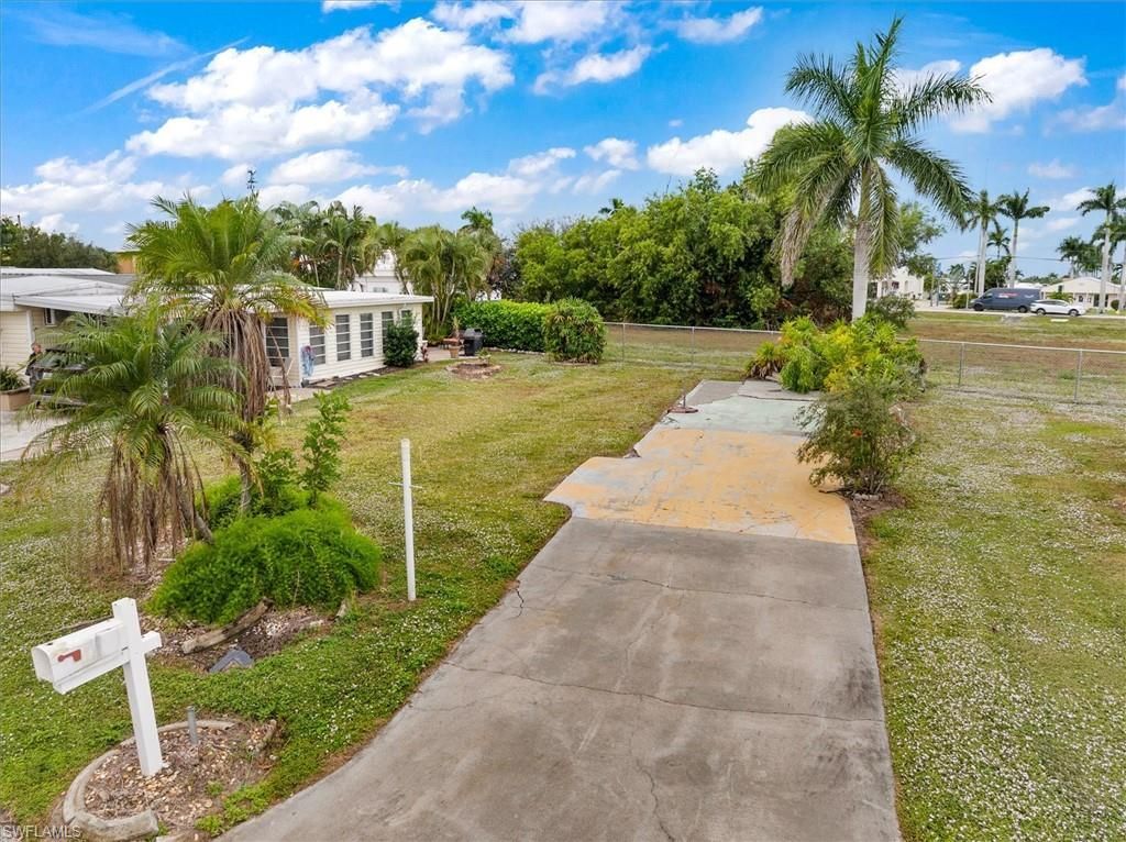 158 Adrienne Dr, Fort Myers, FL 33908 Photo
