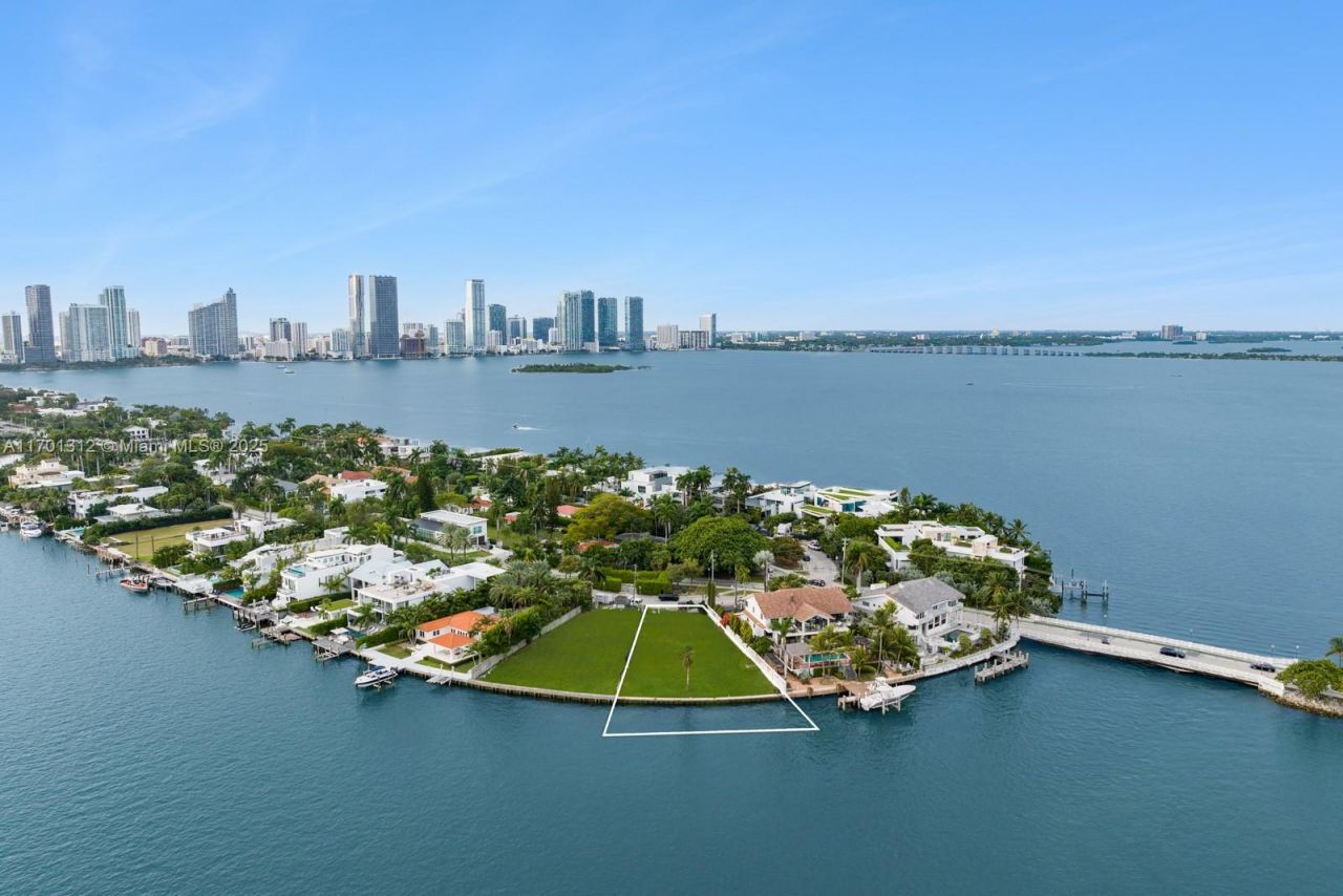 1386 S Venetian Way, Miami, FL 33139 Photo