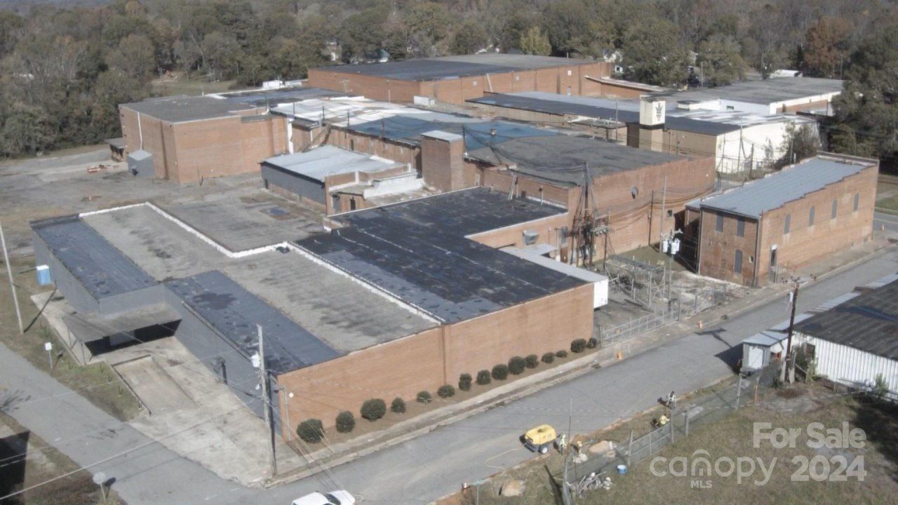 501 N Mountain Street, Cherryville, NC 28021 Main Photo