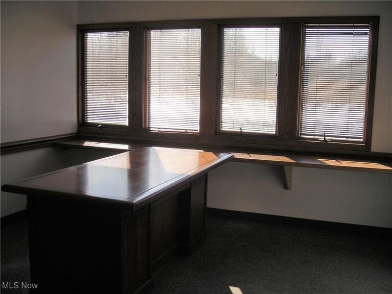 19511 Progress Drive, Strongsville, OH 44149 Photo 4