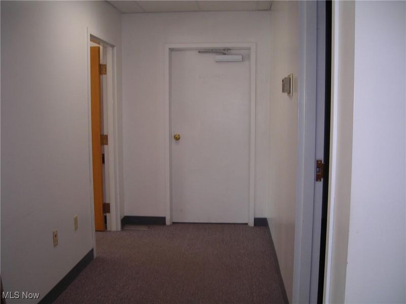 19511 Progress Drive, Strongsville, OH 44149 Photo 7