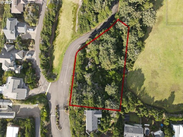 0 Shoreline DR, Unit 121, Florence, OR 97439
