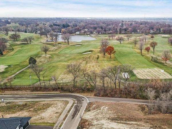 2167 Eustis Street, Roseville, MN 55113