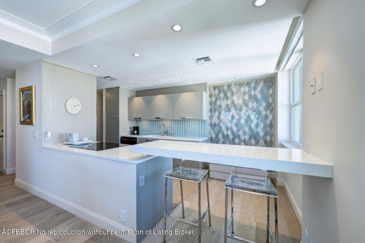1801 S Flagler Drive, Unit PH 11, West Palm Beach, FL 33401 Photo
