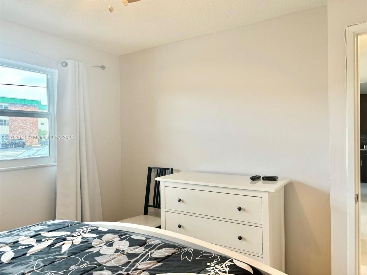 1445 Atlantic Shores Blvd, Unit 102, Hallandale Beach, FL 33009 Photo