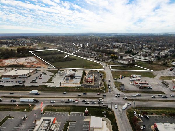 1675 E Hamilton Street, Republic, MO 65738