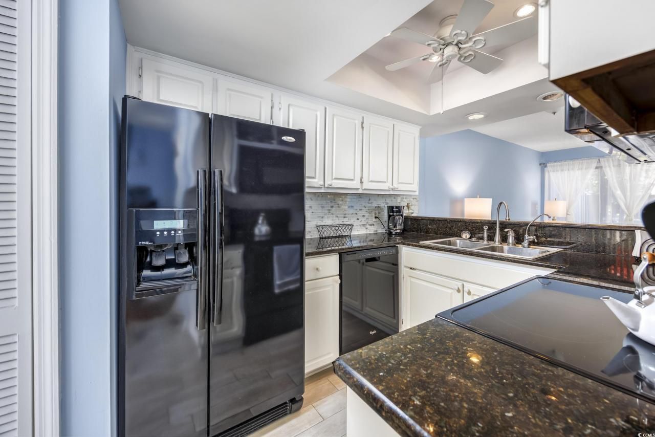 86 Shadow Moss Pl. Photo 12