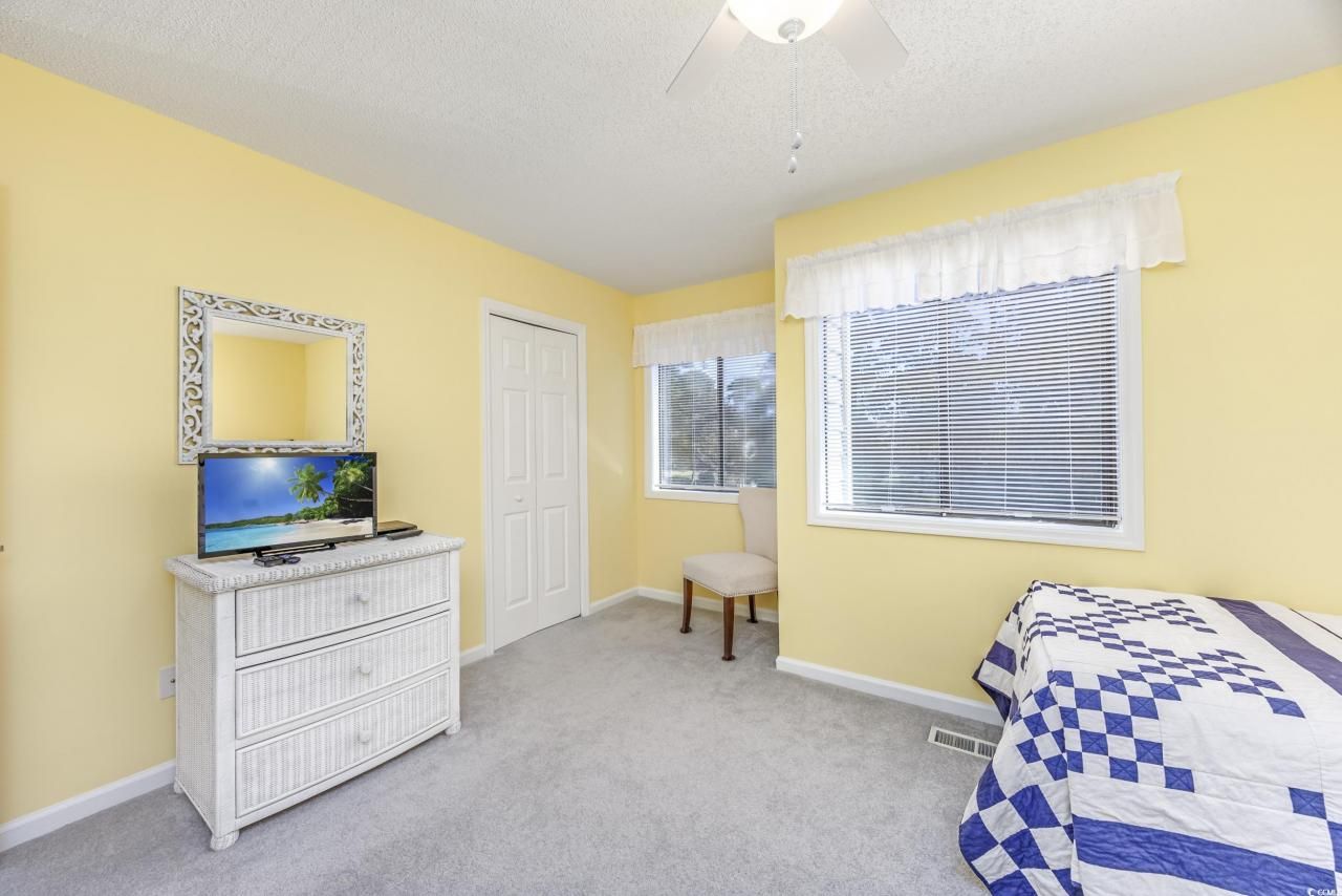 86 Shadow Moss Pl. Photo 26