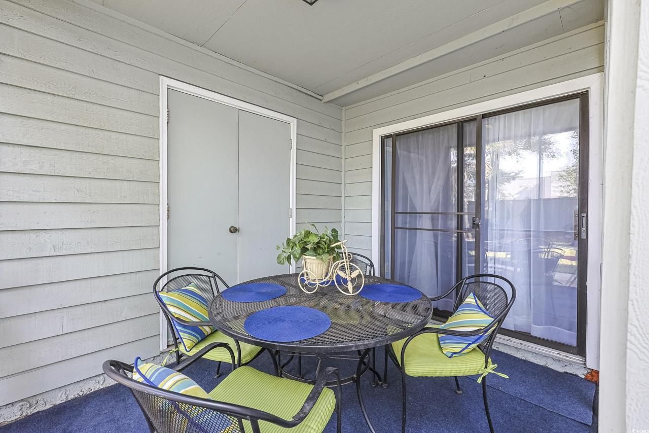 86 Shadow Moss Pl. Photo 29