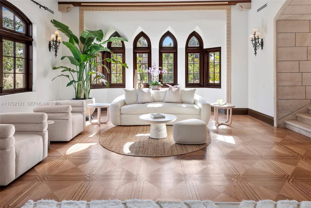 49 Palm Ave, Miami Beach, FL 33139 Photo