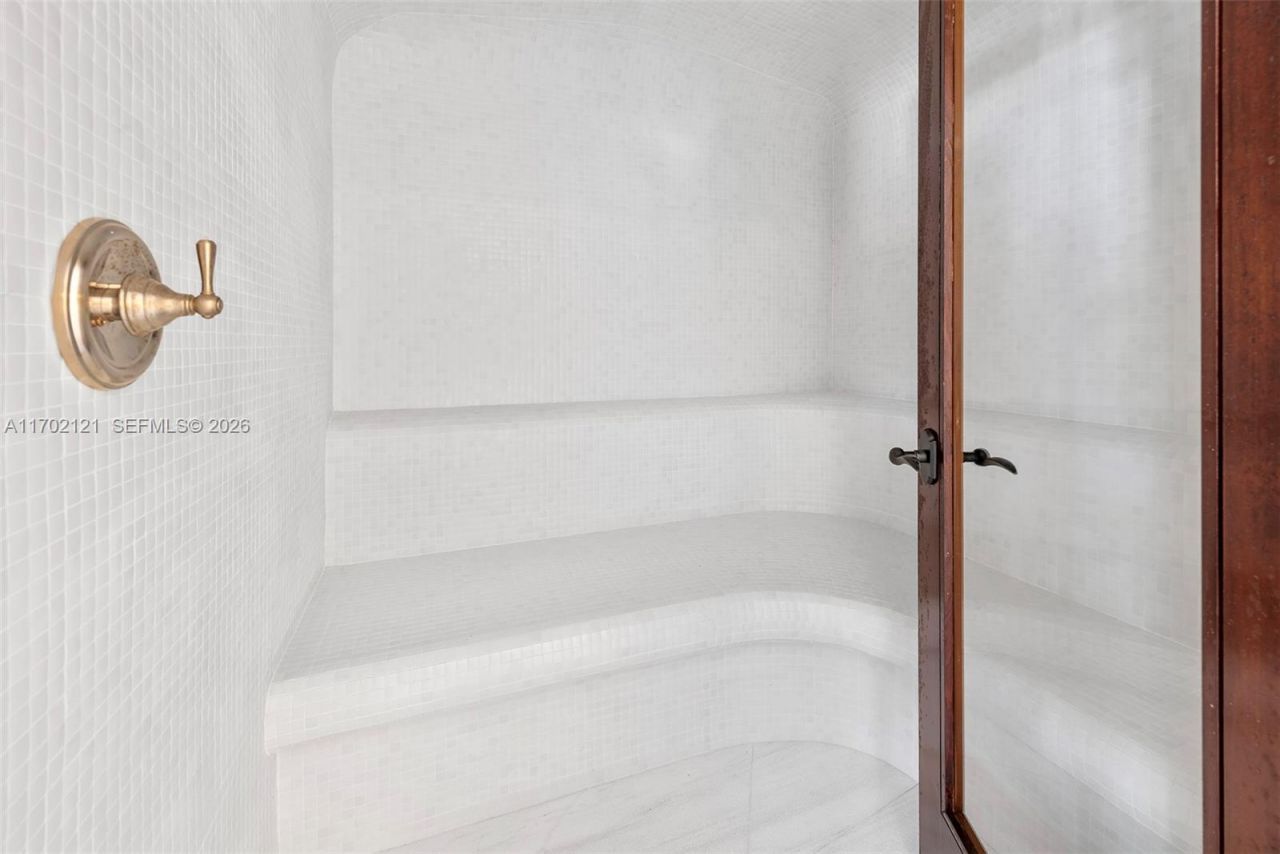 49 Palm Ave, Miami Beach, FL 33139 Photo