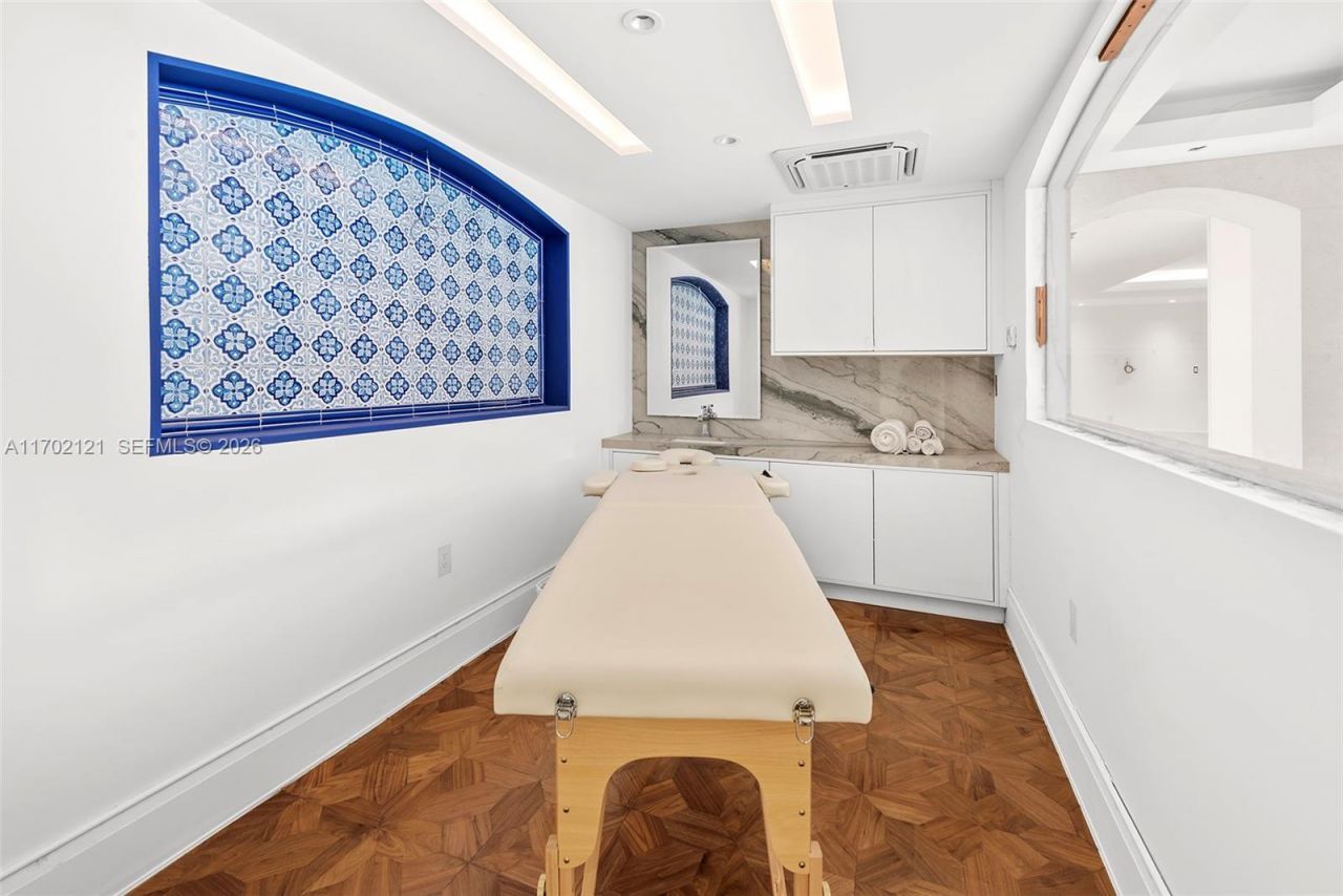 49 Palm Ave, Miami Beach, FL 33139 Photo