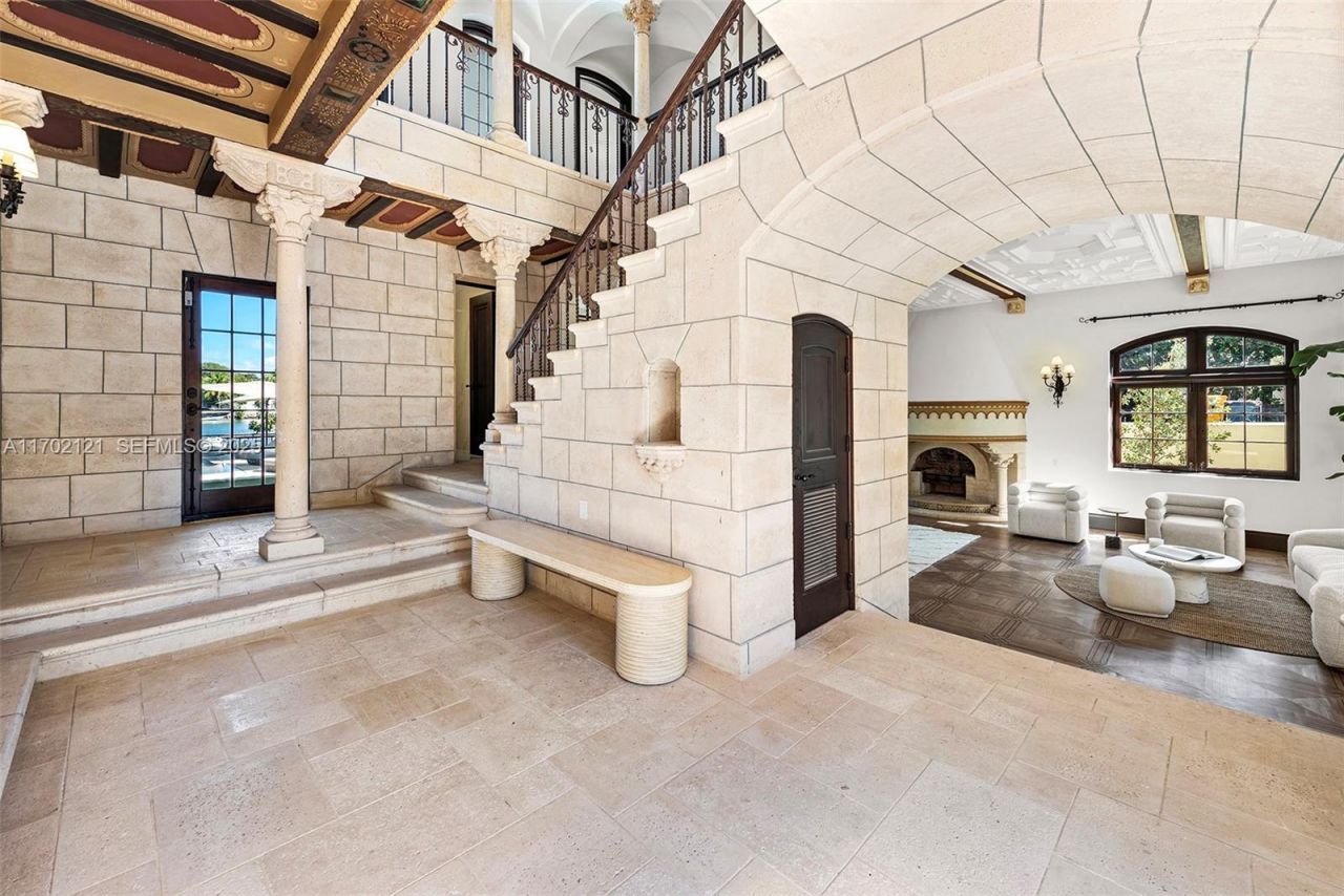 49 Palm Ave, Miami Beach, FL 33139 Photo