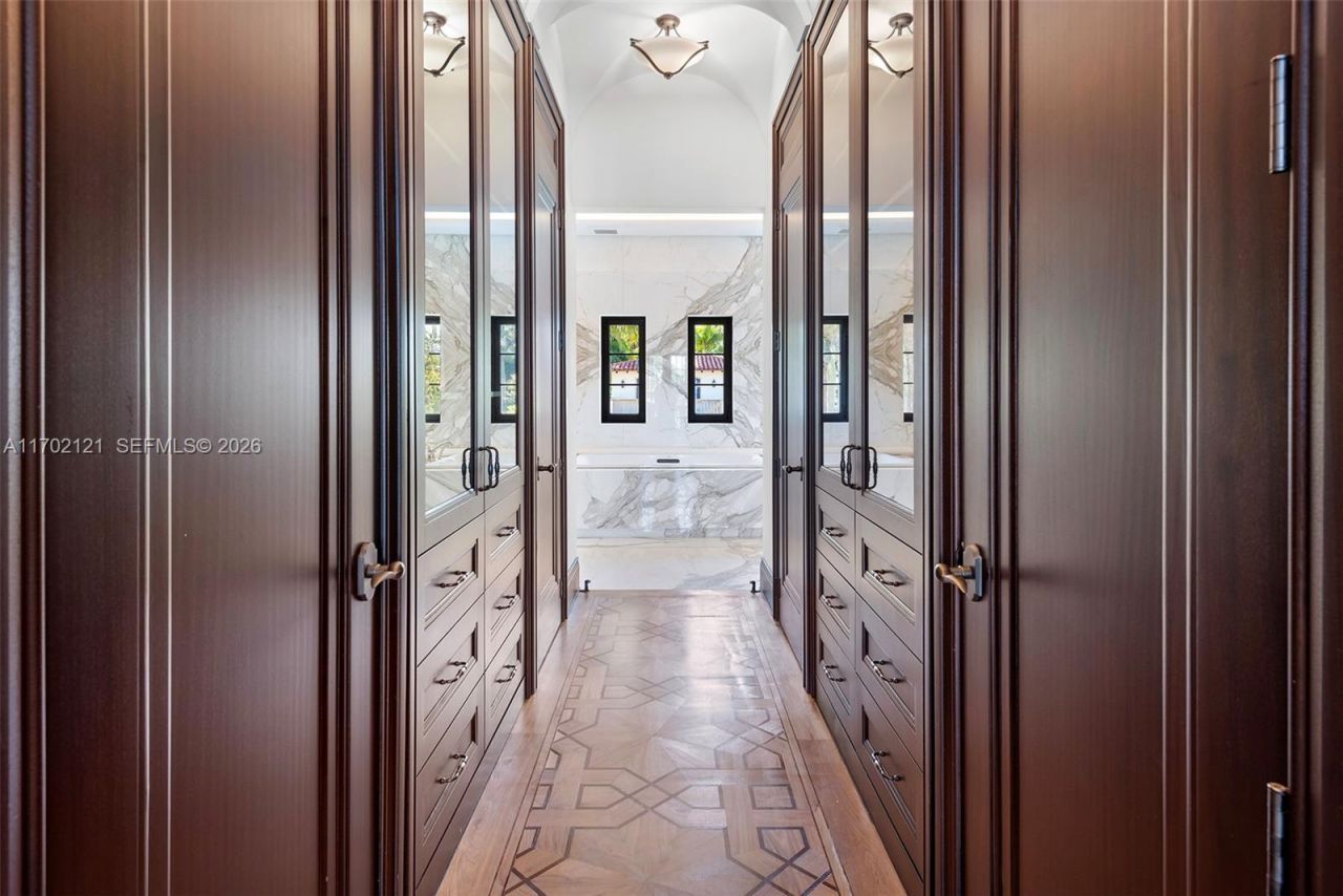 49 Palm Ave, Miami Beach, FL 33139 Photo