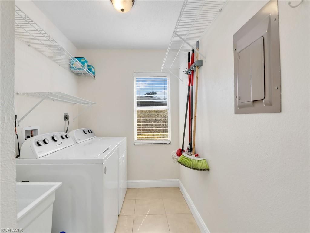 744 Landover Cir, Unit 101, Naples, FL 34104 Photo