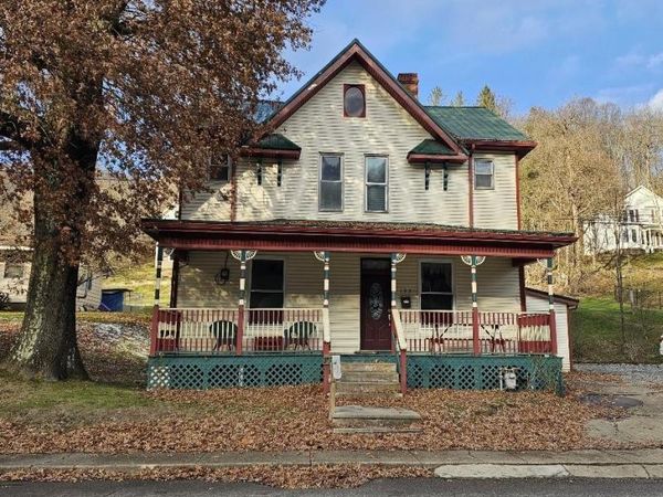 195 W Main Street, Salem, WV 26426