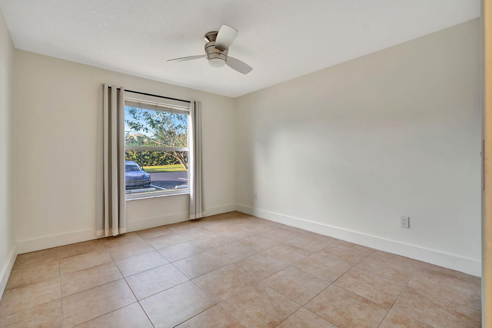 8132 SE Croft Circle, Unit 1, Hobe Sound, FL 33455 Photo