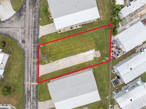 223 Derwent BLVD W, FORT MYERS, FL 33908