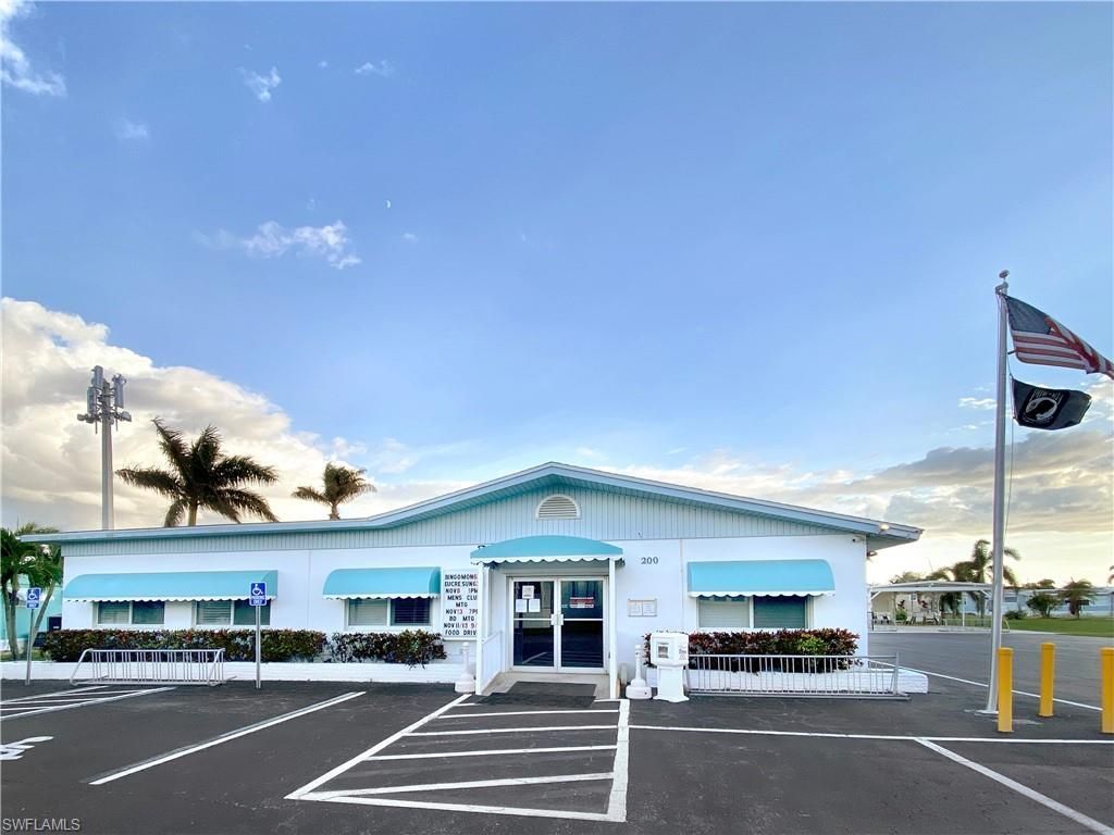 223 Derwent Blvd W, Fort Myers, FL 33908 Photo