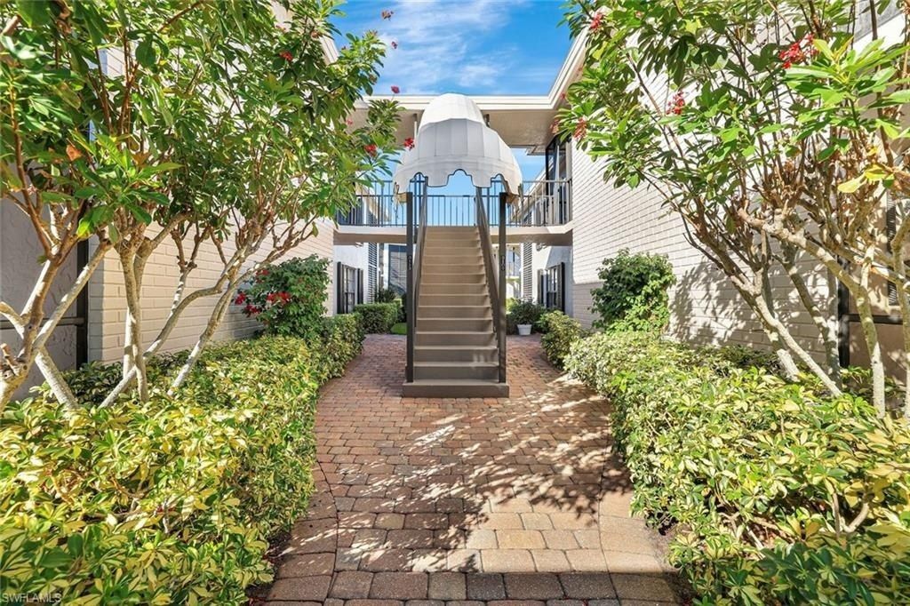 3107 Riviera Dr, Unit A-202, Naples, FL 34103 Photo